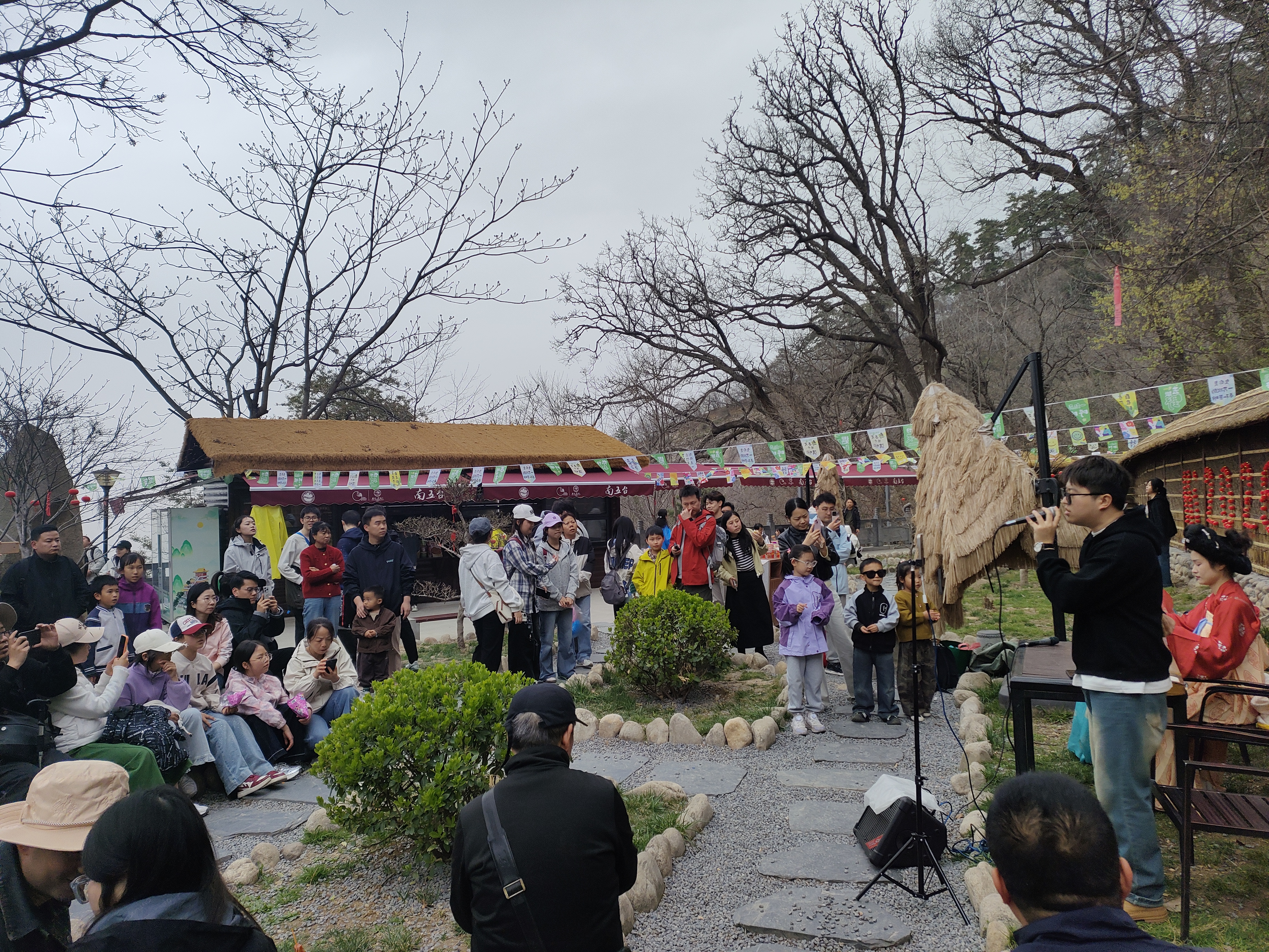 對(duì)山而歌 雅韻相和1.jpg 對(duì)山而歌 雅韻相和1.jpg